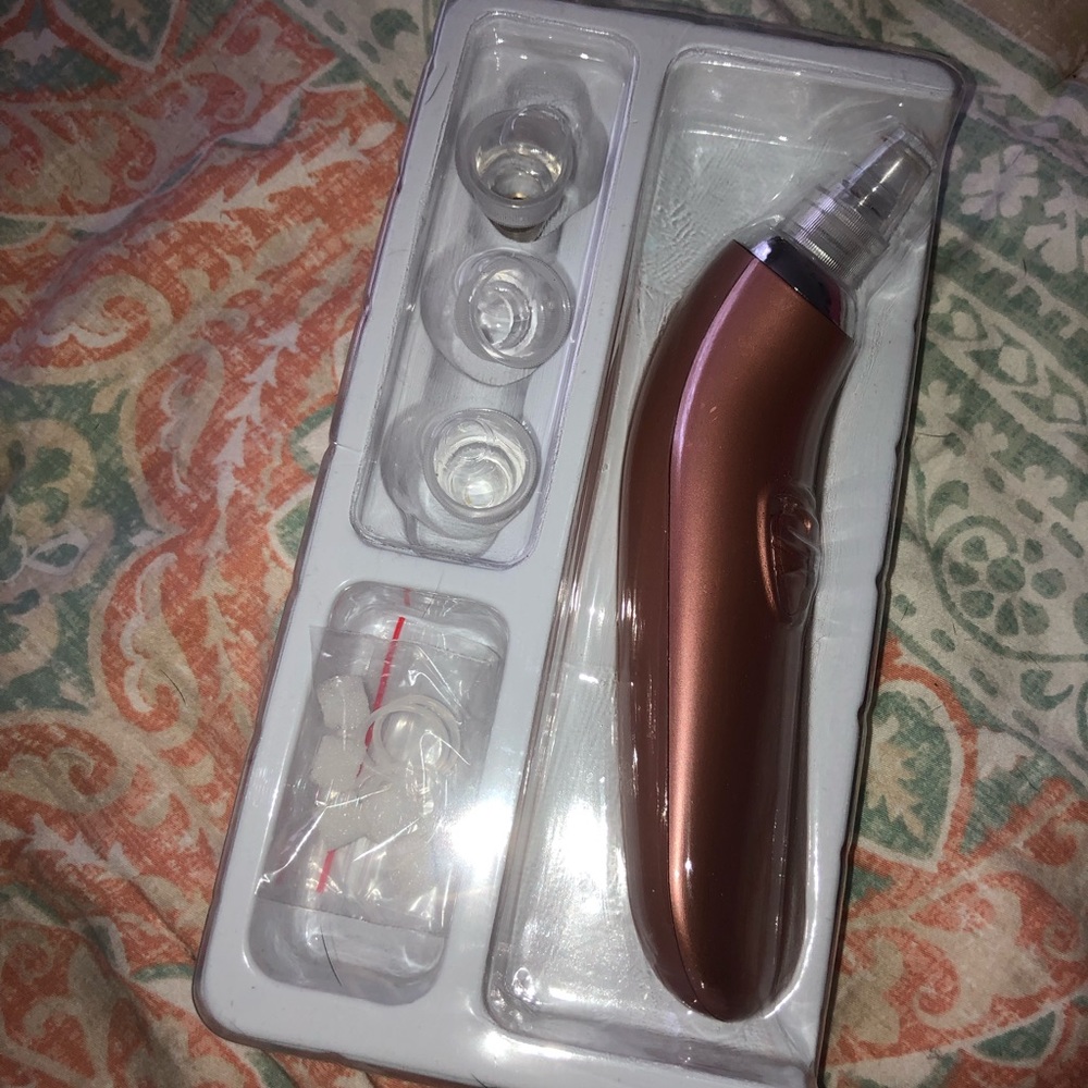 Pore Suction - Picture 2 of 2